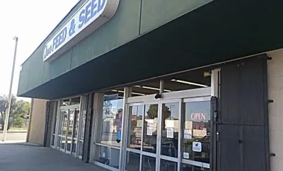 Dan's Feed & Seed, business photo 1