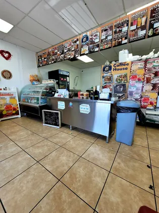 El Rincon La Chulis, business photo 3