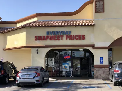 Everyday Swap Meet, business photo 4