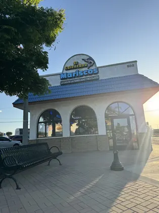 Mariscos El Calentano, business photo 2
