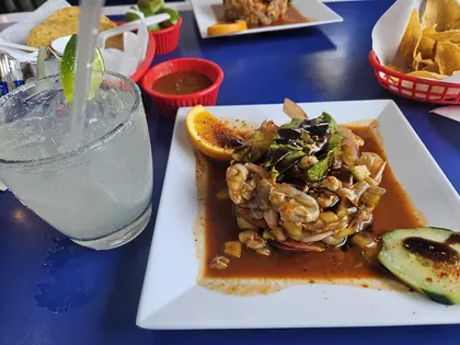 Mariscos El Calentano, business photo 4