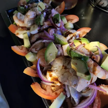 Mariscos la tambora, business photo 2