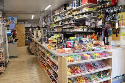 UpTown Market & Liquor, business photo 4
