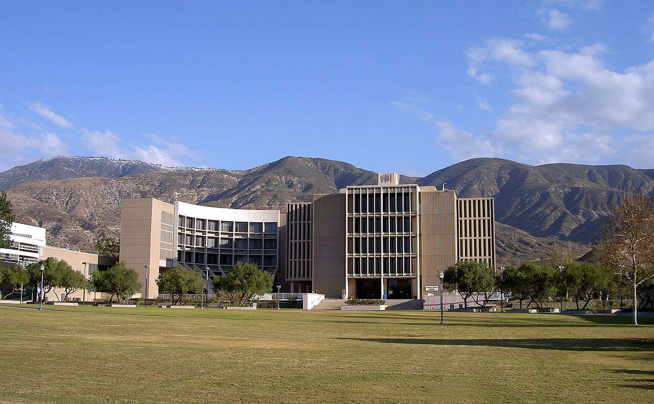 Pfau Library, California State University-San Bernardino, photo 1 of 2